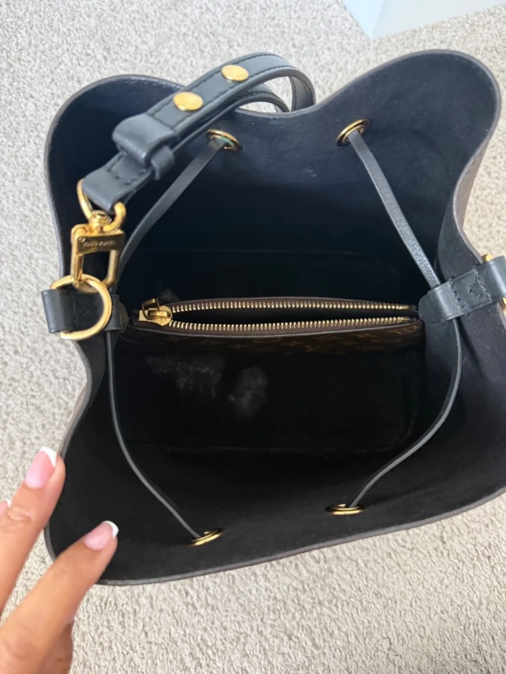 Louis Vuitton NeoNoe MM – Monogram/Black